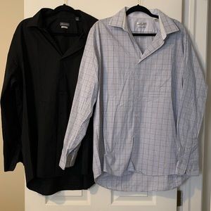 Bundle of 2 men’s button down long sleeved dress shirts